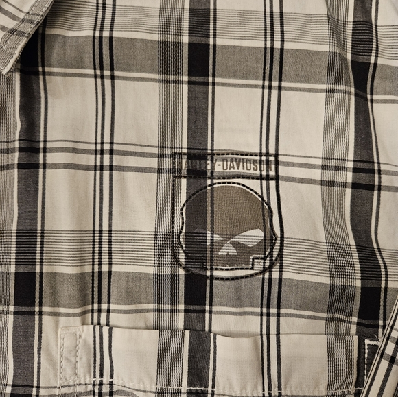 Button down long sleeve shirt - Picture 4 of 4